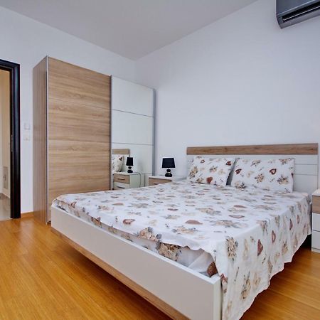 Apartment Dobrota Kotor Exterior foto